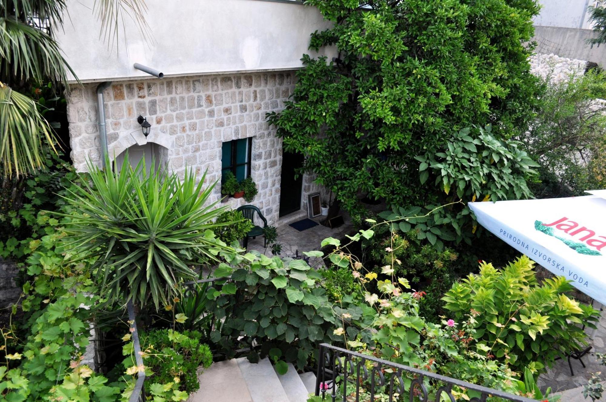 Apartment Captain's House In Dobrota *