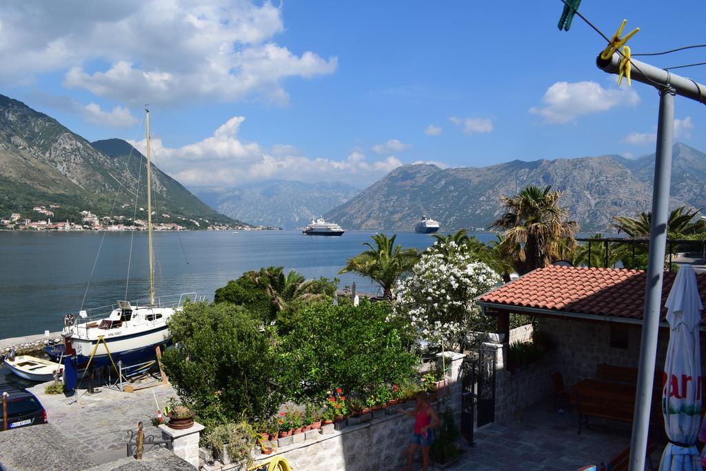 Captain's House In Dobrota Apartment