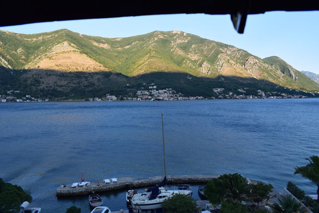 Captain's House In Dobrota Kotor