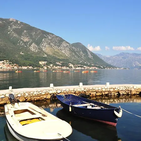 Ferienwohnung Captain'S House In Dobrota Kotor Exterior foto